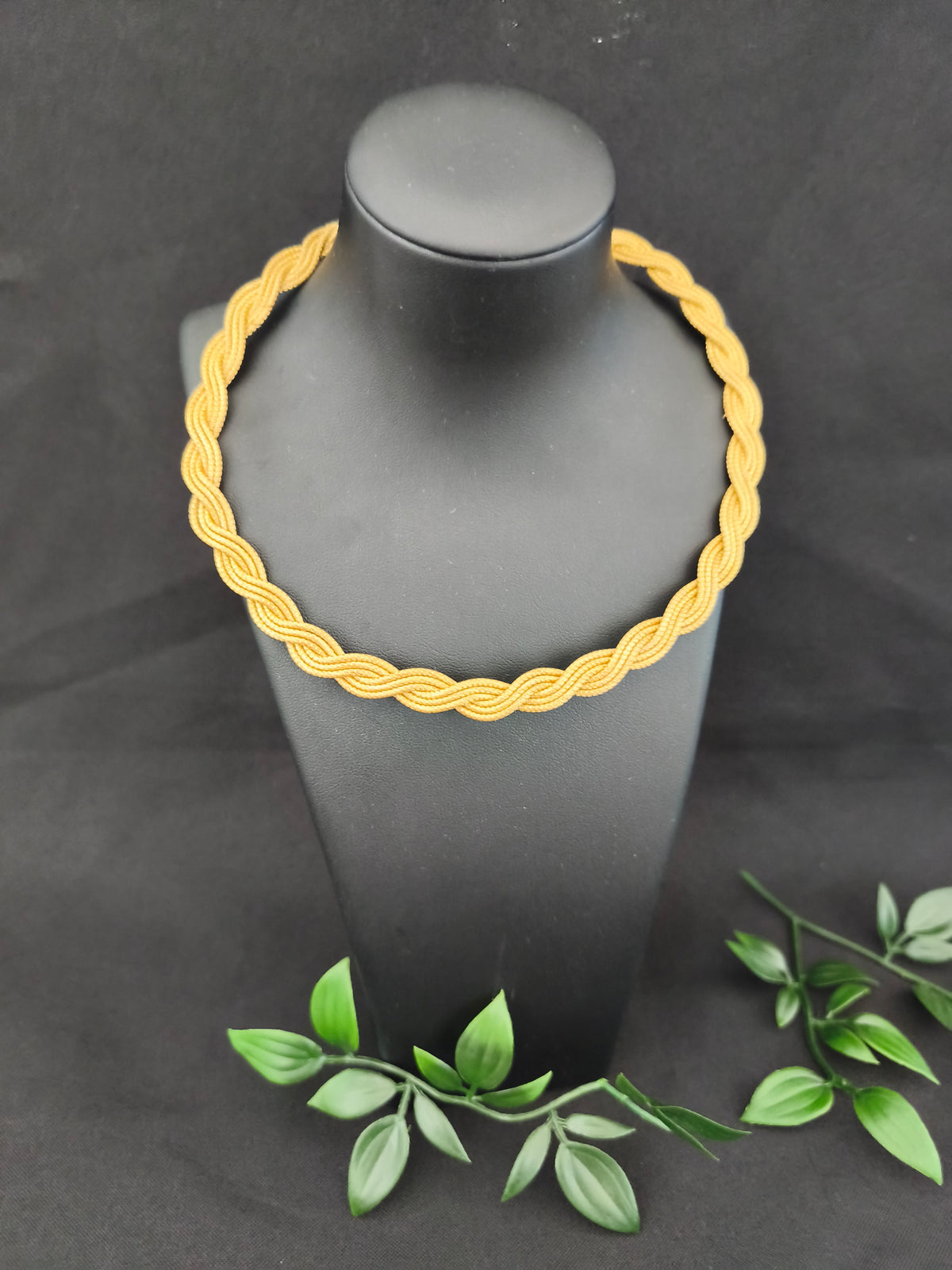 Collana RDC intrecciata